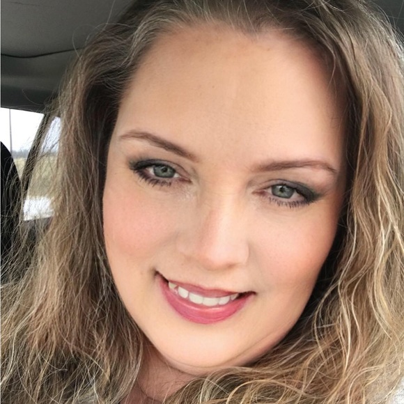 Meet your Posher, Darci - Picture 1 of 1